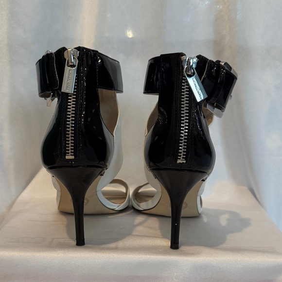 Michael Kors Landon Black and White Heels Size 7.5 - Picture 4 of 13